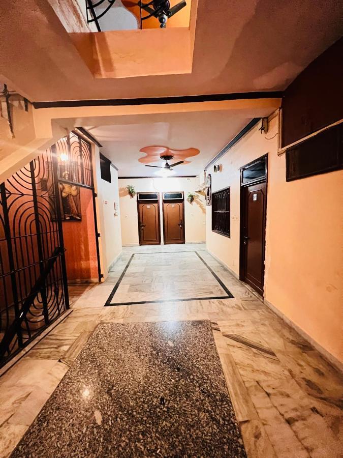 Hotel Rashmi Agra  Buitenkant foto