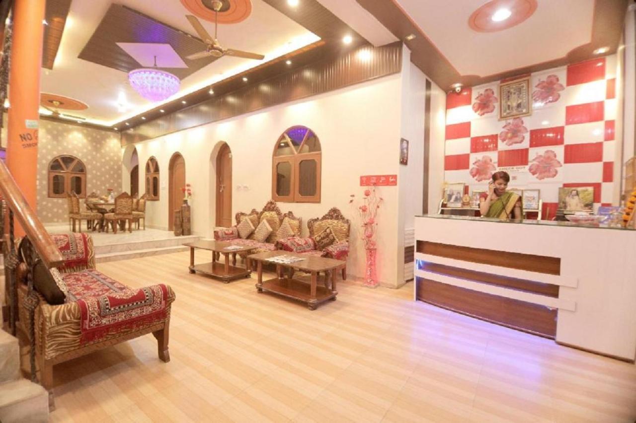 Hotel Rashmi Agra  Buitenkant foto