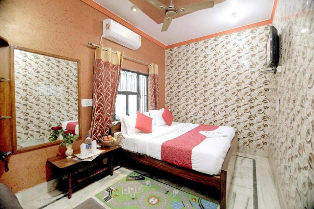 Hotel Rashmi Agra  Buitenkant foto